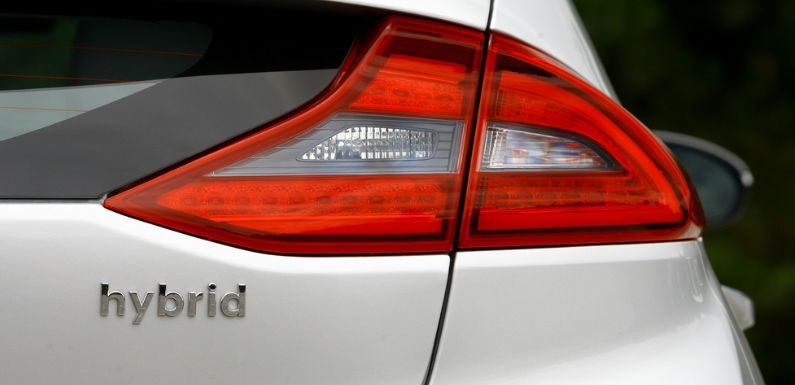 Razones para comprar un coche hibrido
