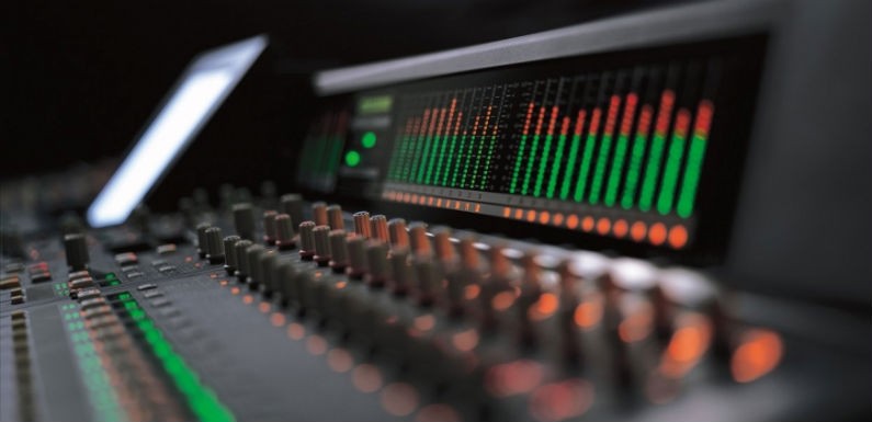 Estudio de grabación para crear música fundamental