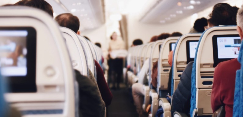 Vuelo comercial