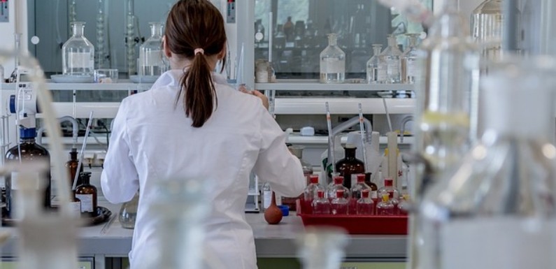 Laboratorio Clínico y Biomédico